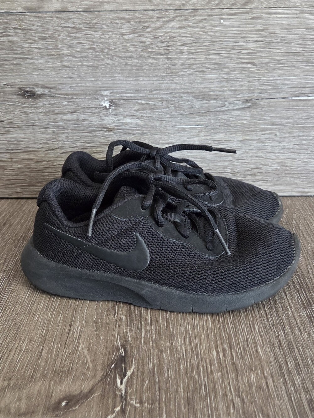 Nike Kids Black Mesh Sneakers